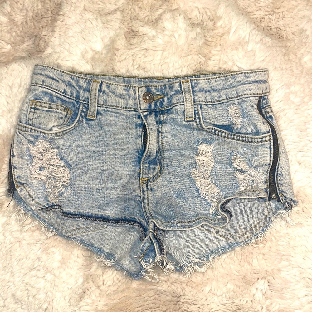Womens Daisy Duke Zipper Detail Shorts